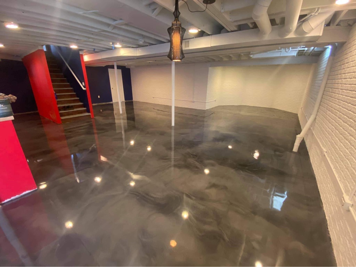 Finished metallic epoxy floor